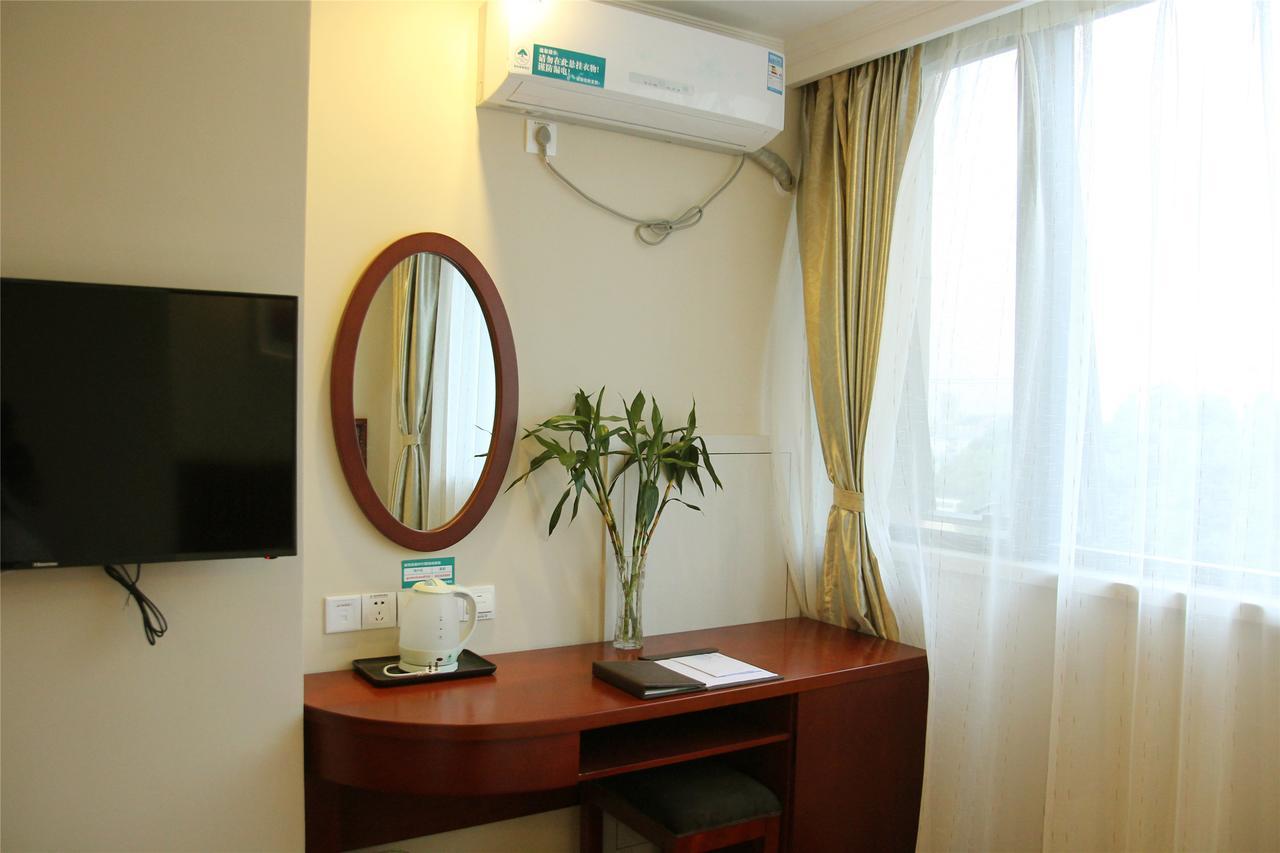 Greentree Inn Jiangsu Suzhou Kunshan High Speed Rail Station Hengshan Road Express Hotel Exterior photo