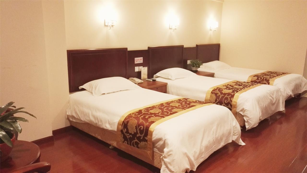 Greentree Inn Jiangsu Suzhou Kunshan High Speed Rail Station Hengshan Road Express Hotel Exterior photo