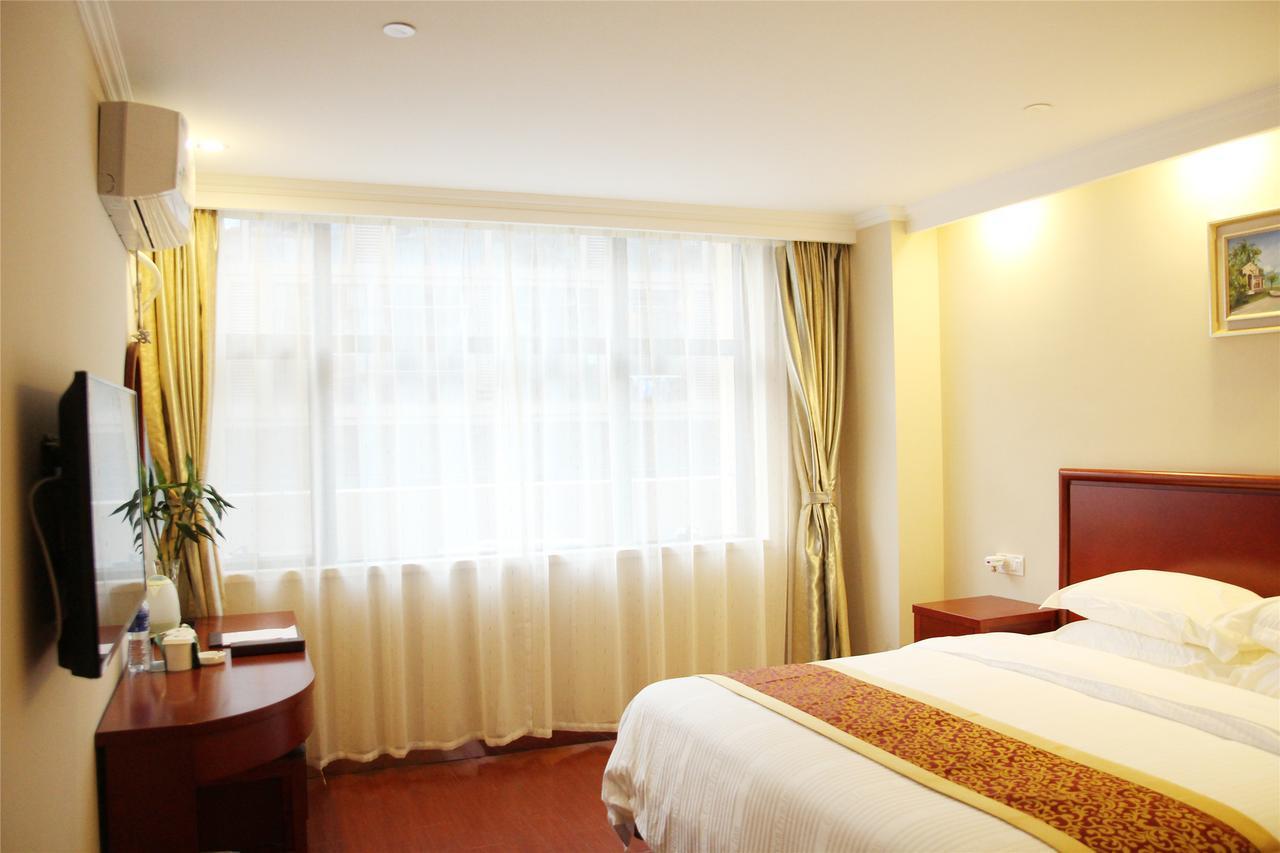 Greentree Inn Jiangsu Suzhou Kunshan High Speed Rail Station Hengshan Road Express Hotel Exterior photo